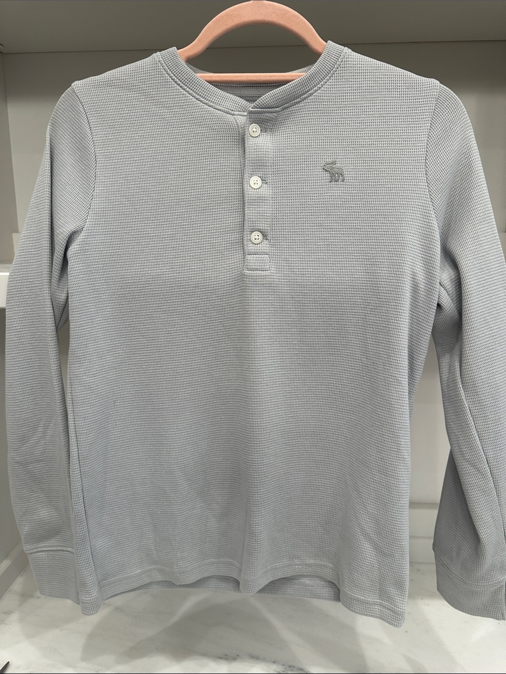 Abercrombie Kids size 11/12 gray ribbed Henley pullover. Like new